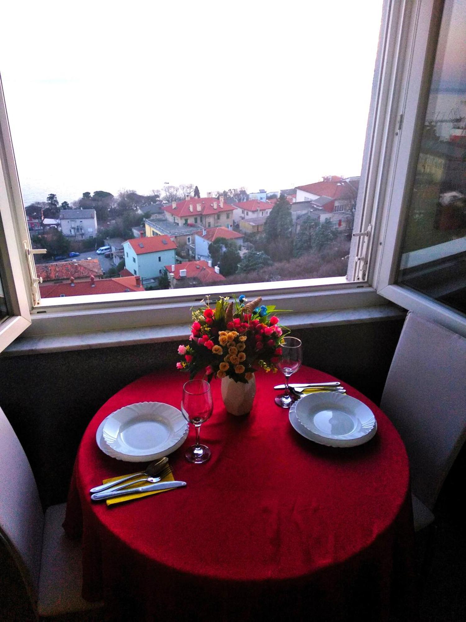 Apartment With View In Rijeka Eksteriør bilde